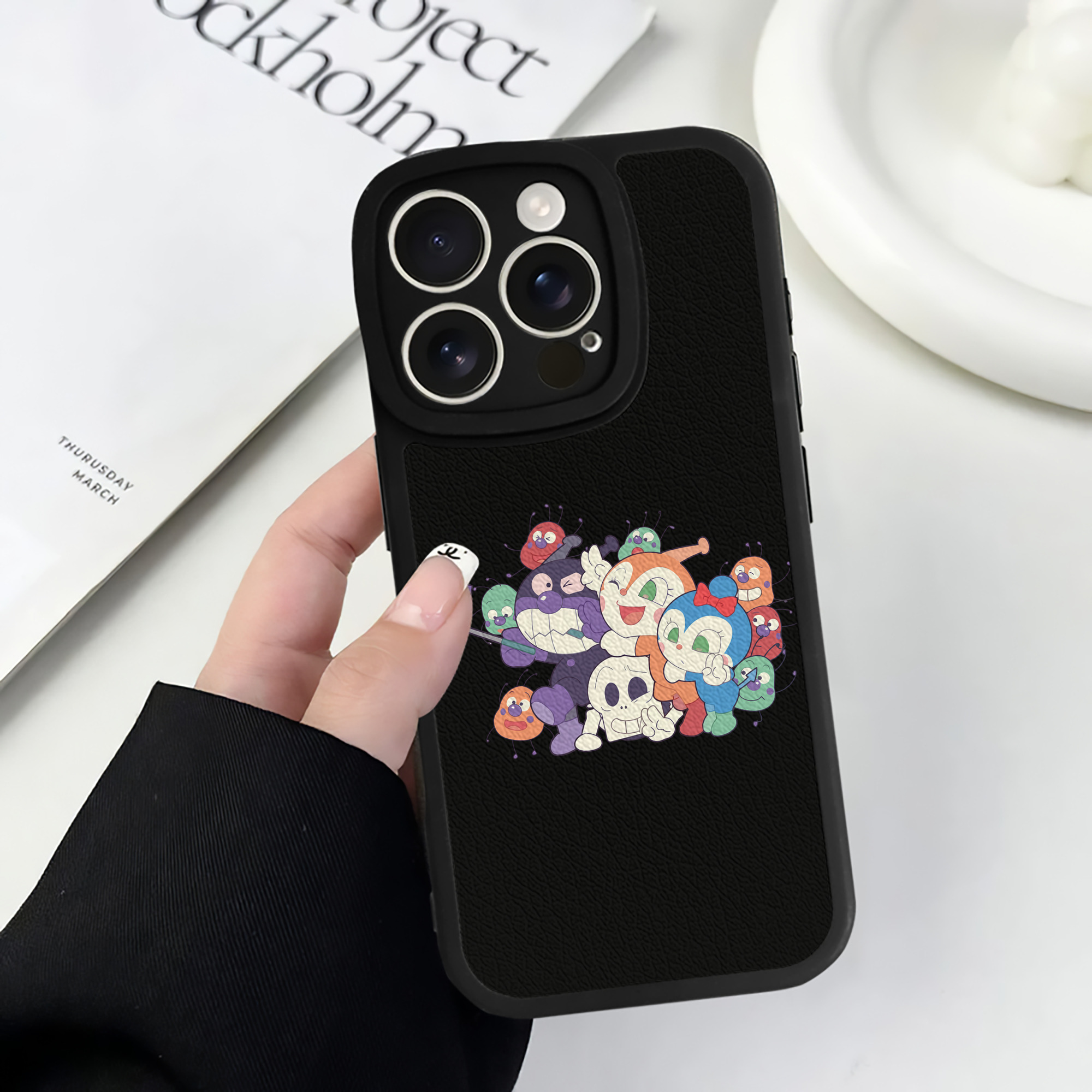 （画像用） アンパンマン Anpanman 【iPhone 16シリーズ対応】シリコンスマホケース（レザー調） 材質：シリコン